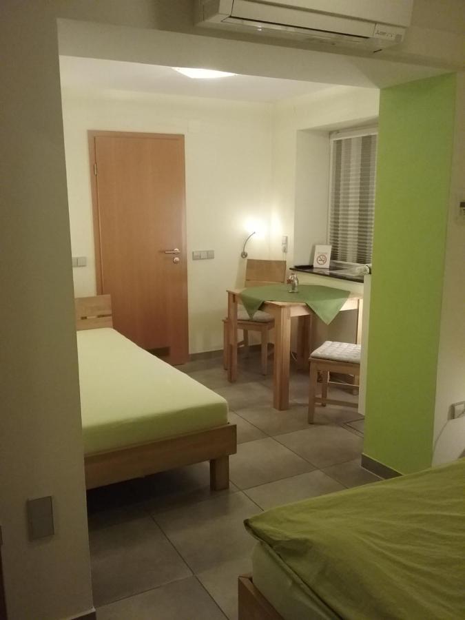 Gaestezimmer , Pension Wauri Waldenbuch Exteriér fotografie